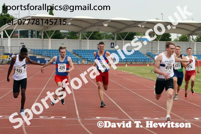 Mens under-20s 200 metres, Northern Senior and Under-20s Champs., Sports City, Manchester. Photo: David T. Hewitson/Sports for All Pics